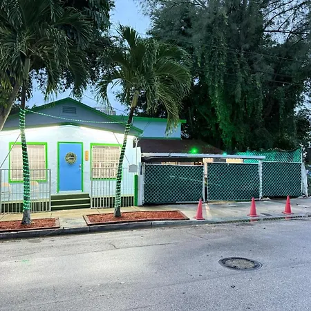 Guest House Paradiso